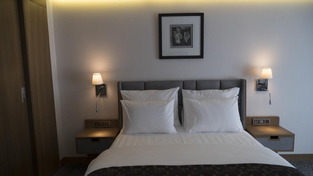 ยุกเซล อิสตันบูล เยนิกาปิ Hotel ภายนอก รูปภาพ