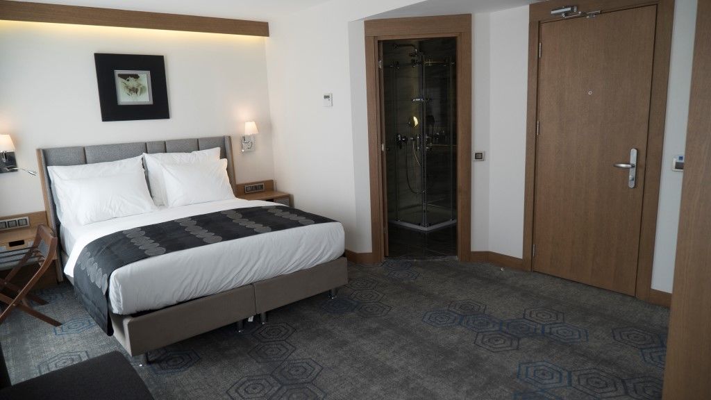 ยุกเซล อิสตันบูล เยนิกาปิ Hotel ภายนอก รูปภาพ